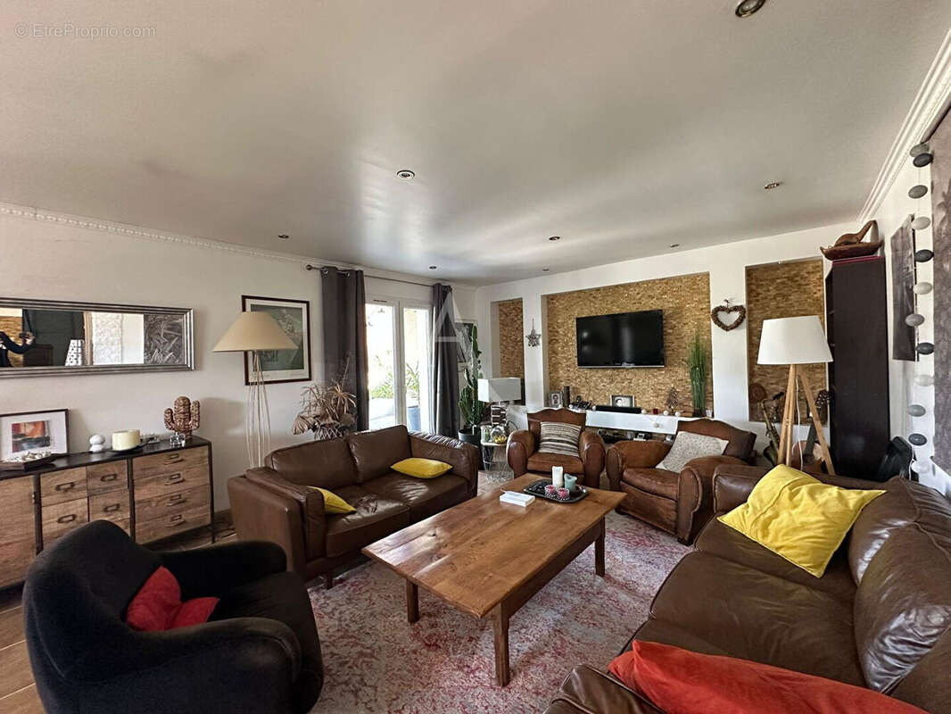 Maison à BUZET-SUR-TARN