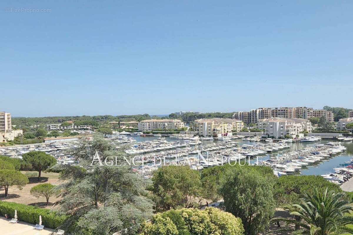 Appartement à MANDELIEU-LA-NAPOULE
