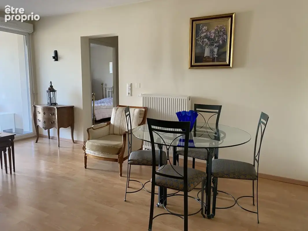 Appartement F2 au dernier étage avec balcon, garage et ascenseur - photo 1