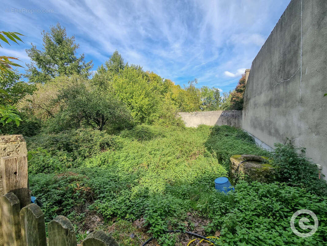Maison 5 pièces de 106m2 à Usy avec jardin - photo 13