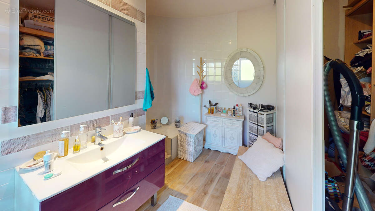 Maison à PUY-L'EVEQUE