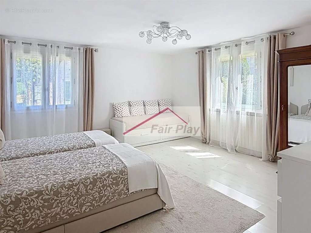 Maison à TONNAY-CHARENTE