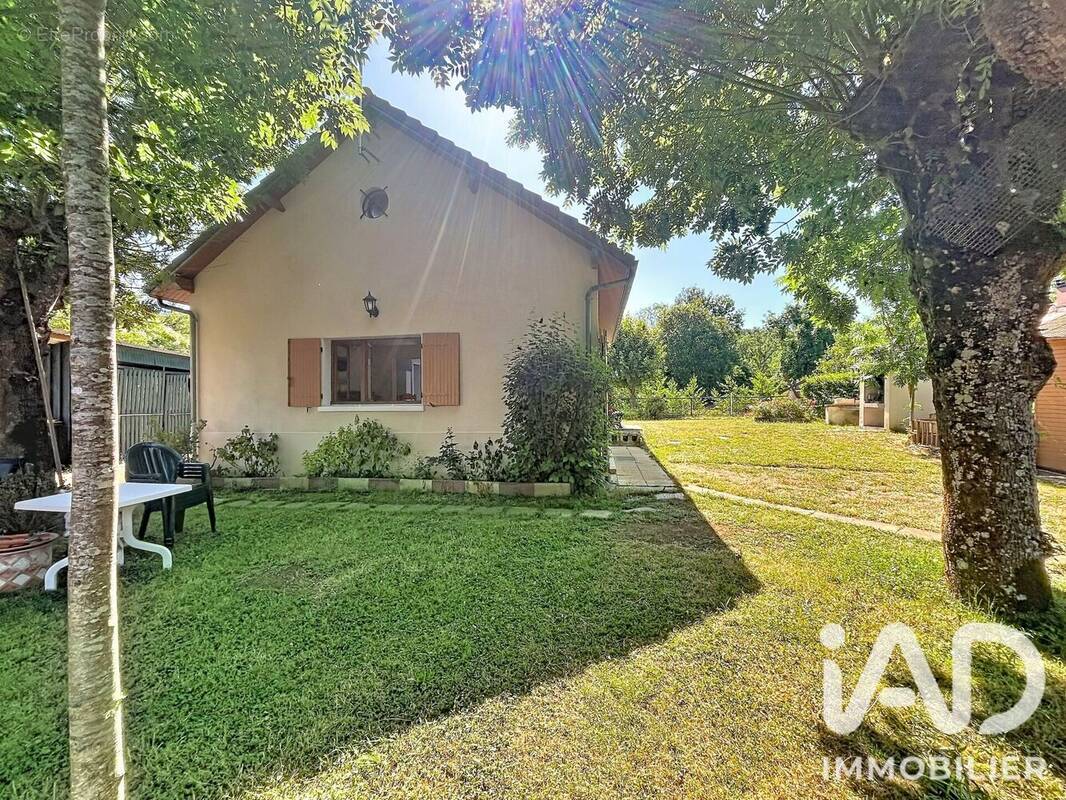Photo 1 - Maison à MAILLY-LA-VILLE