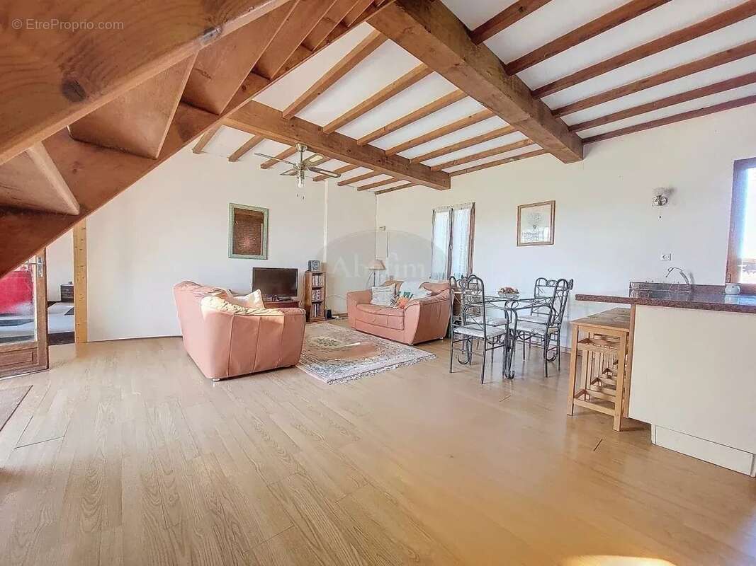 Maison à CHELLE-DEBAT