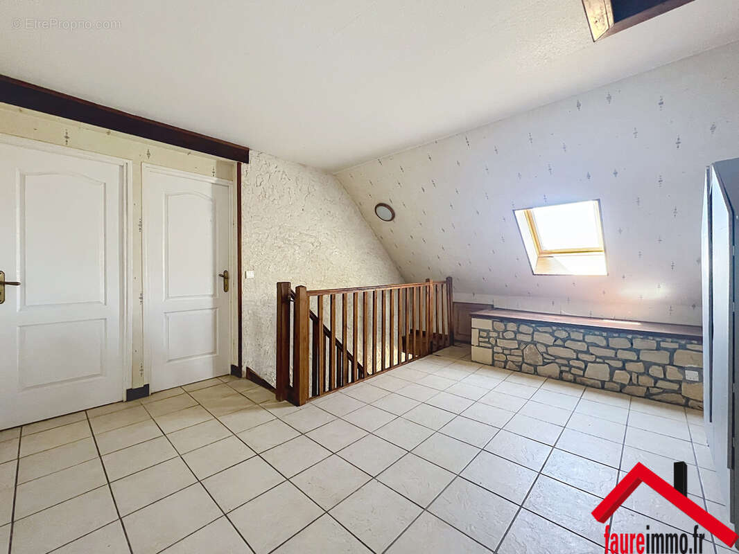 Maison à DONZENAC