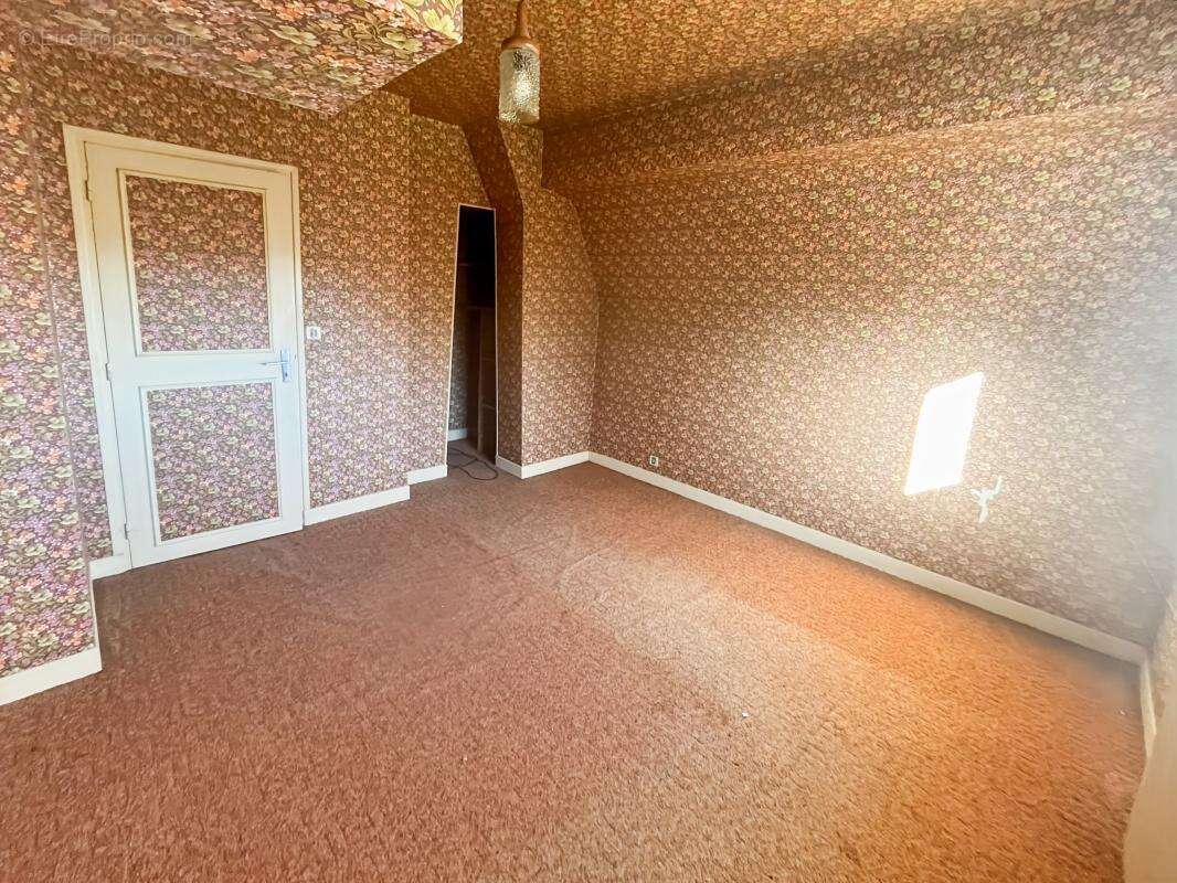 Maison à MENESTREAU-EN-VILLETTE