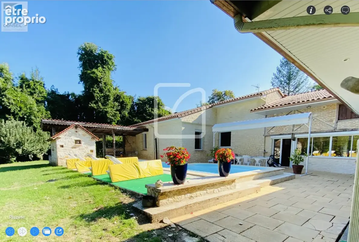 Ensemble immobilier exclusif aussi rare qu'atypique avec un accès privé à la dordogne - photo 8