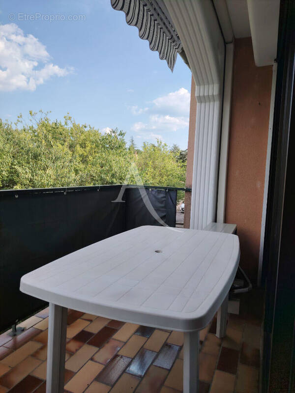 Appartement à GREOUX-LES-BAINS