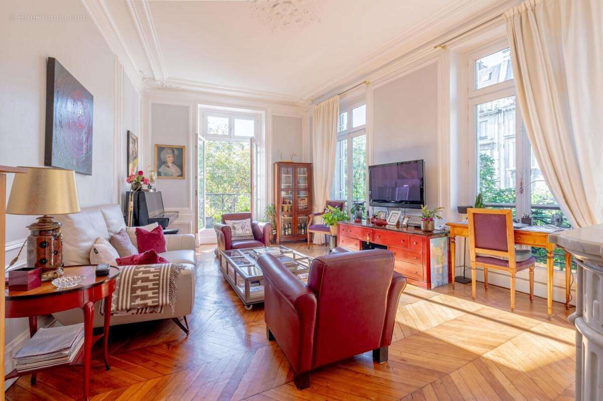 Appartement à PARIS-11E