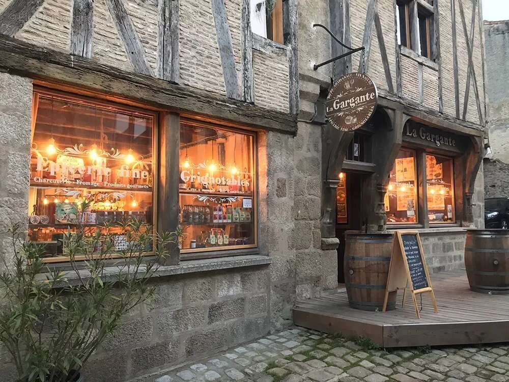 Maison à PARTHENAY