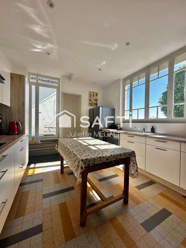 Maison 345 m² à Montagne  - photo 4
