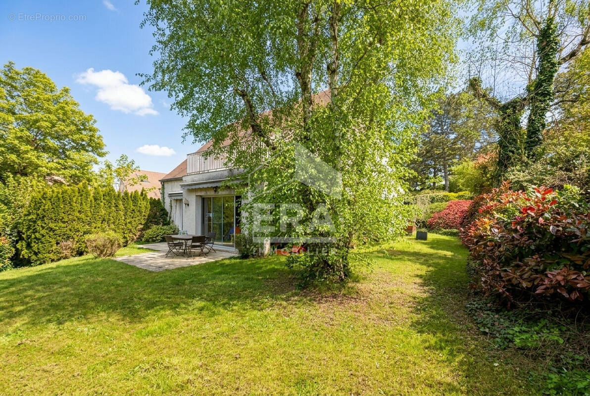 Maison à GIF-SUR-YVETTE