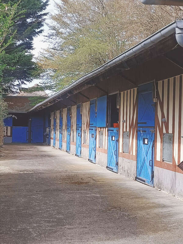 Maison à PONT-L&#039;EVEQUE