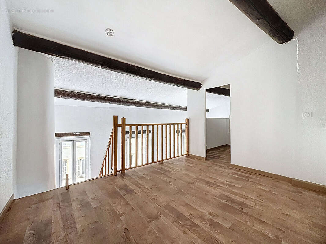 Appartement à MARSEILLE-7E