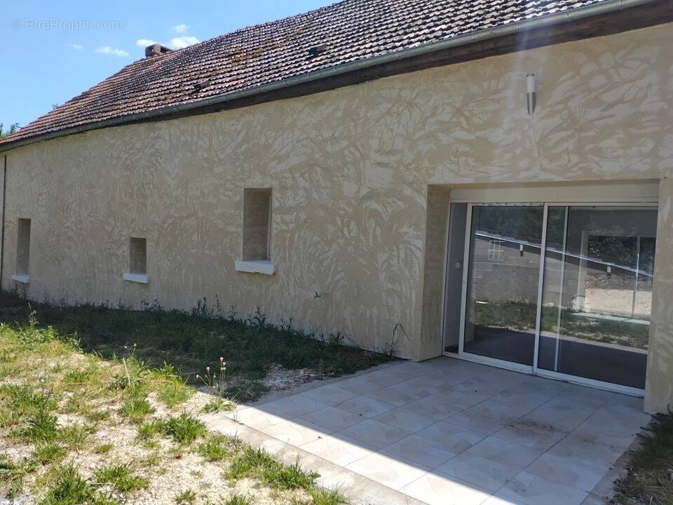 Maison à VARZY