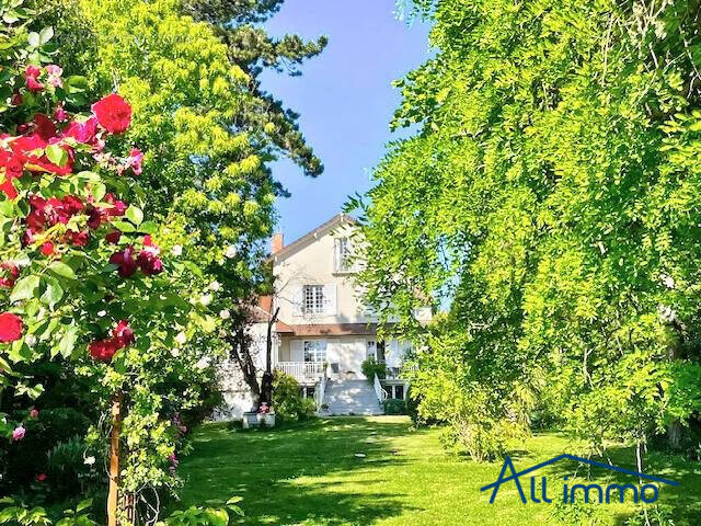 Maison à SUCY-EN-BRIE