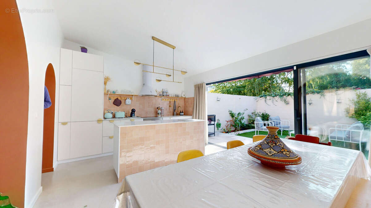 Maison à SAINT-DENIS