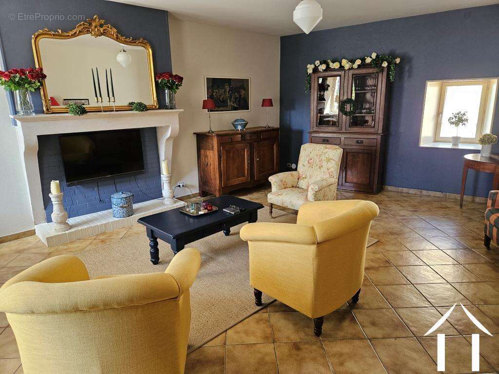 Maison à STIGNY