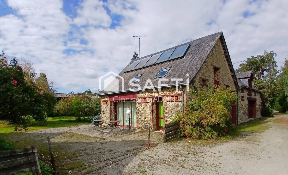 Photo 1 - Maison à LIVRE