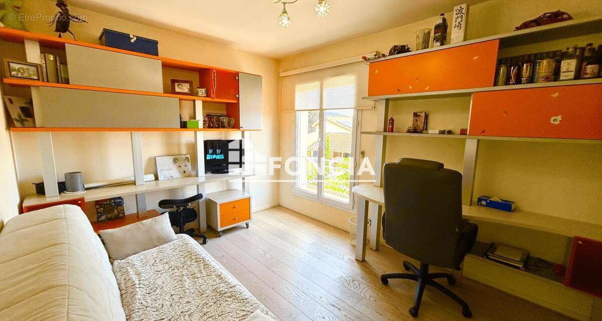 Villa d'exception 238m² -Piscine & Espace Bien-être - St-Chamond - photo 7