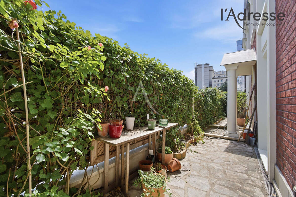 Appartement à SURESNES