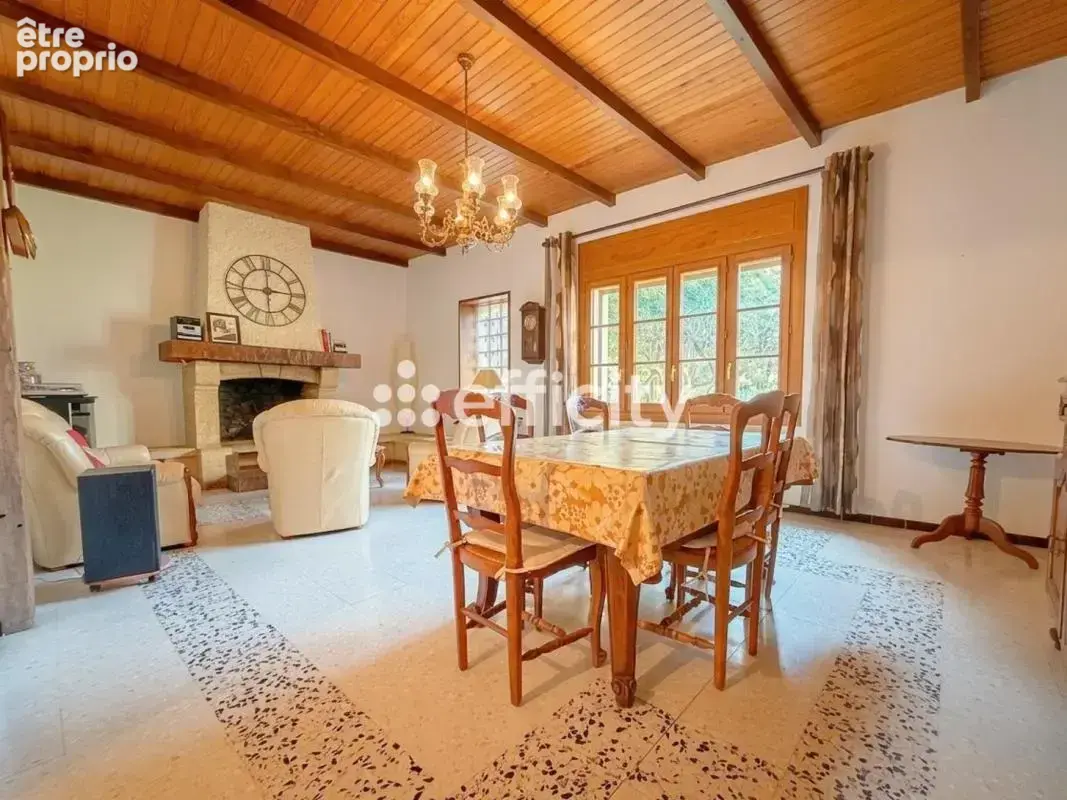 Maison 5 pièces 110 m² à vendre à Marseille-8e (13008) - photo 3