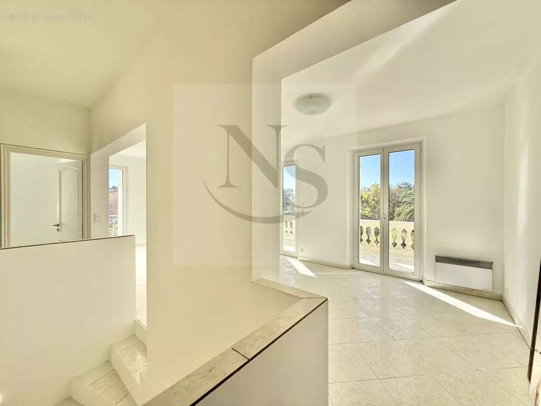 Maison à SANARY-SUR-MER