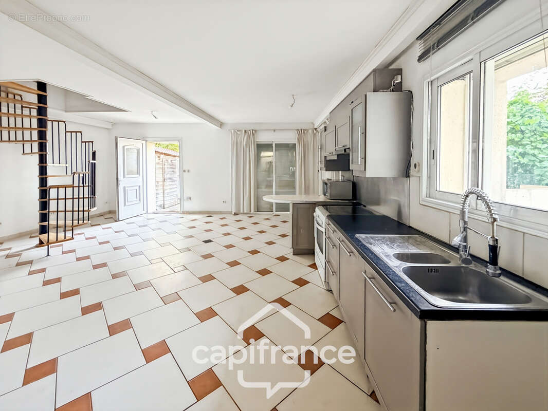 Maison à vendre 5 pièces  (33) - photo 3