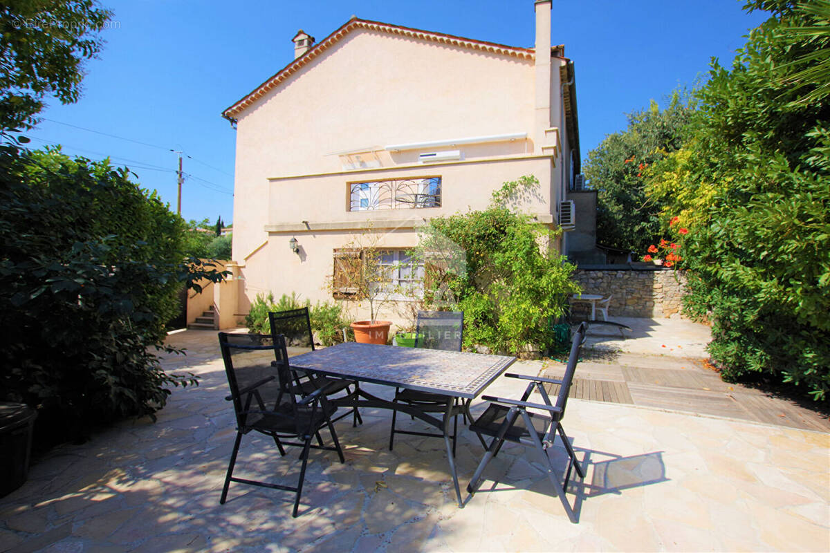Maison à GRASSE
