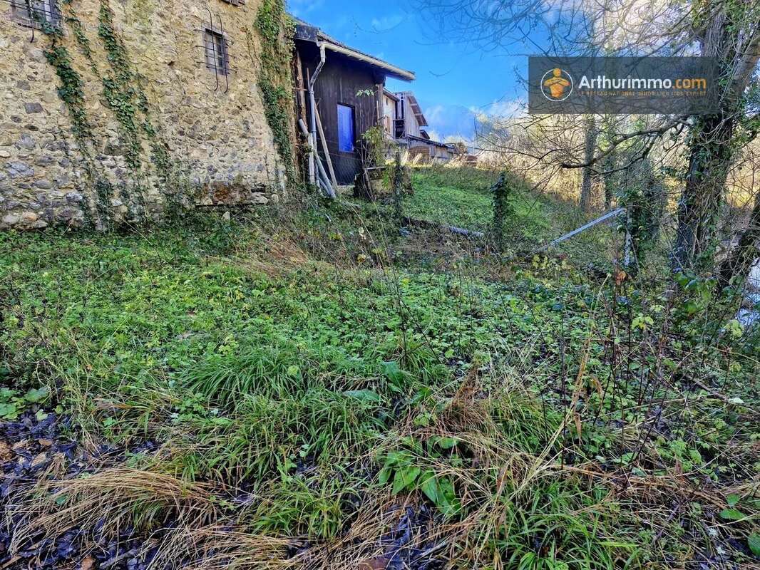 Maison à FOUGAX-ET-BARRINEUF