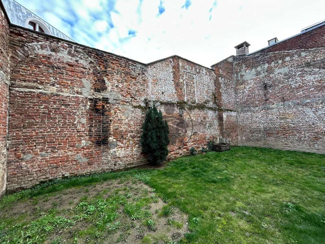 Maison à SAINT-QUENTIN