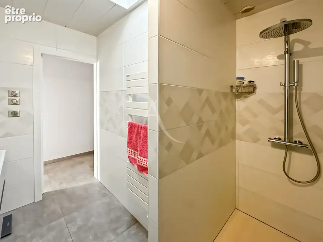 Maison avec piscine face à la Forêt - photo 13