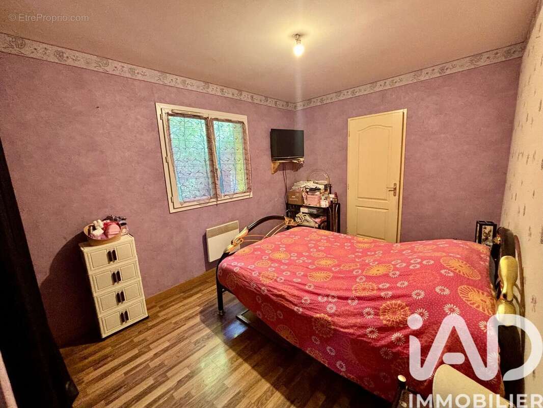 Maison 129 m² à Saint-Seurin-De-Bourg  - photo 6