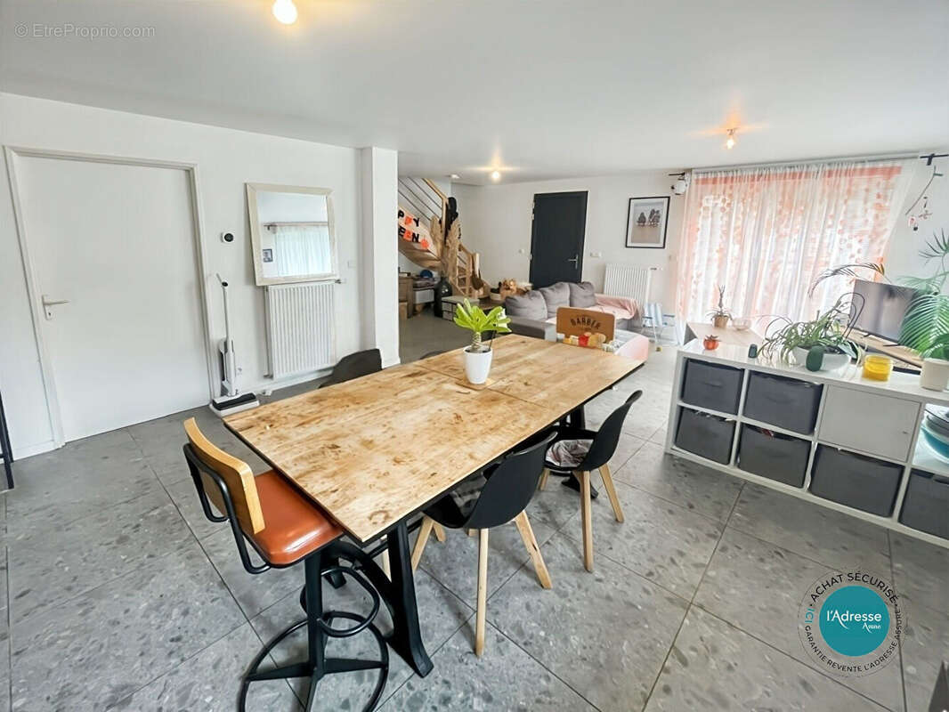 Maison à CHAMPCUEIL