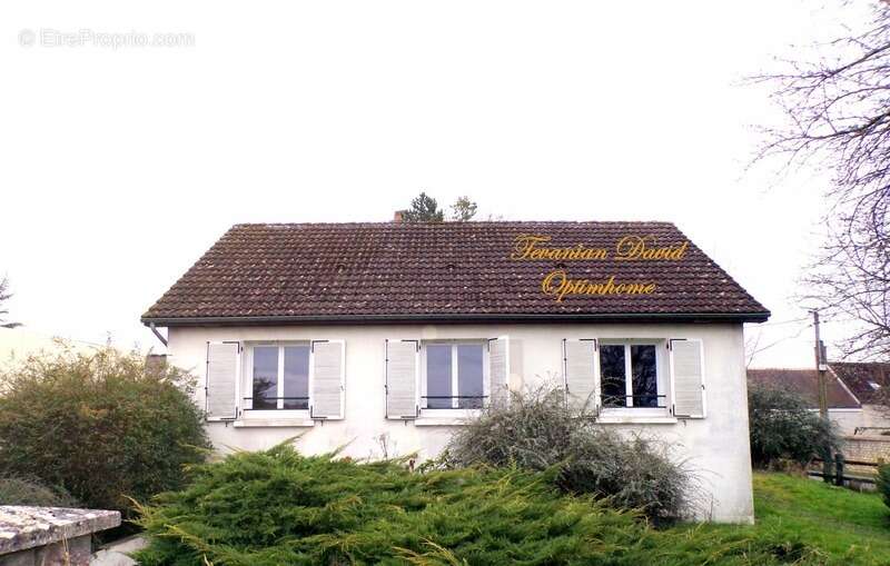 Maison à NOYERS-SUR-CHER