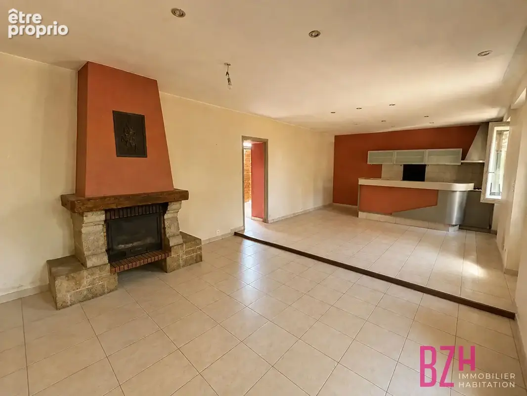 Maison Saint Ave 94.58 m² -maison avec travaux - double garages - gare de vannes et hôpital - photo 4
