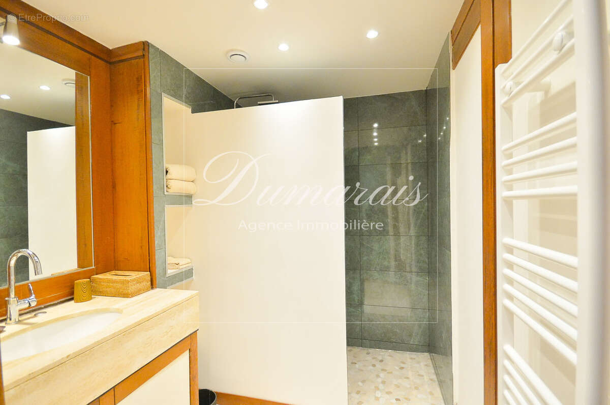 Appartement à PARIS-3E