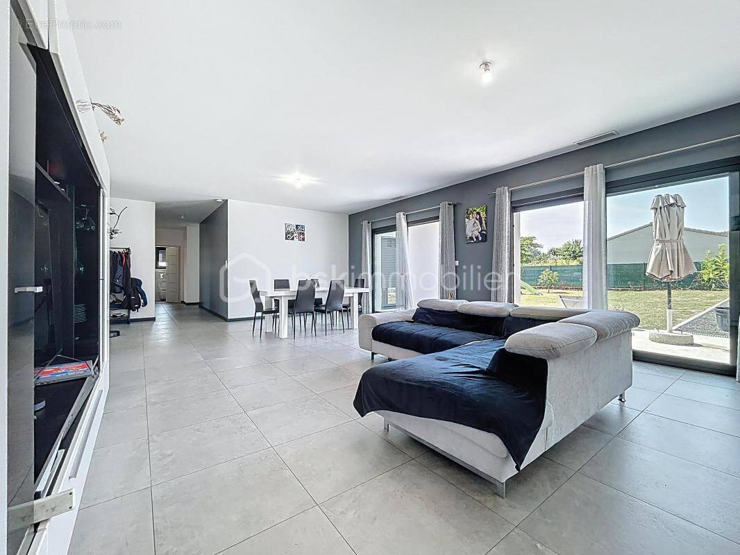 Maison à CUBZAC-LES-PONTS