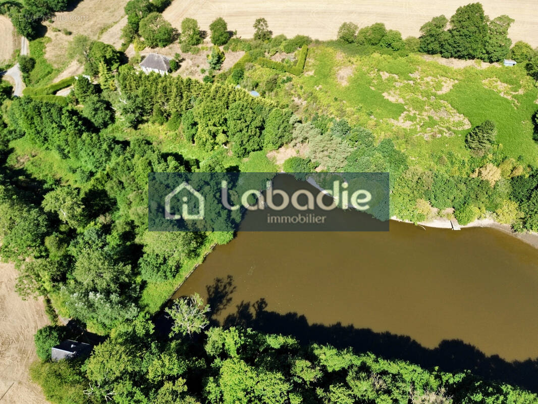 Un véritable havre de paix au cœur de la campagne sur plus de 5 hectares avec étang - photo 2