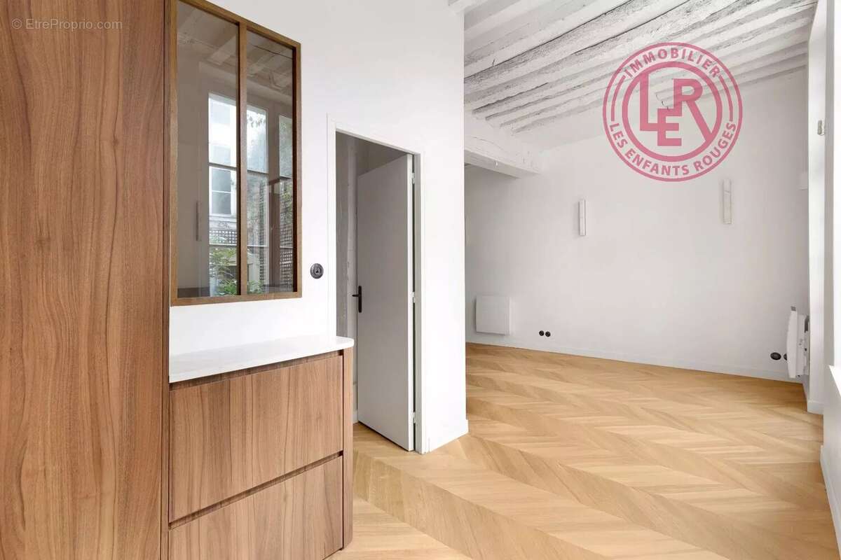Appartement à PARIS-4E