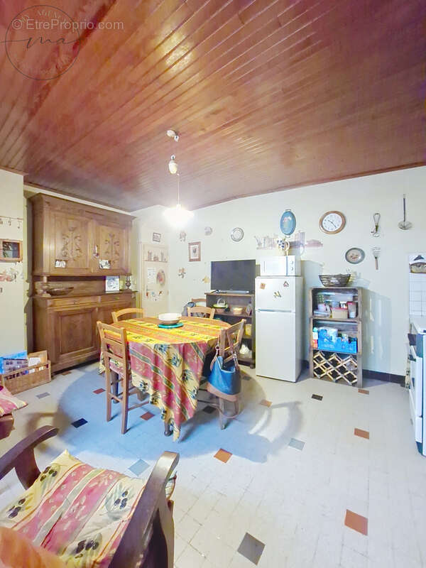 Maison à LACAUNE