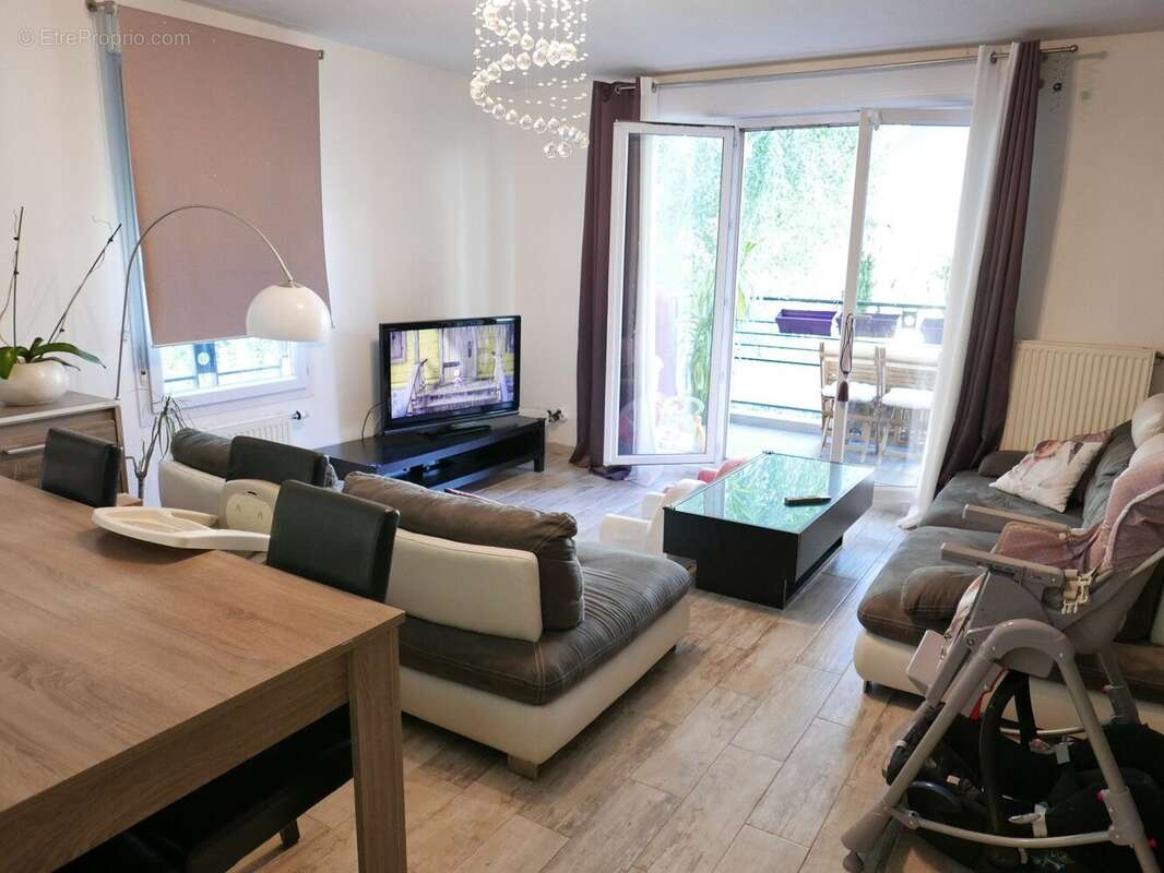 Appartement à TASSIN-LA-DEMI-LUNE