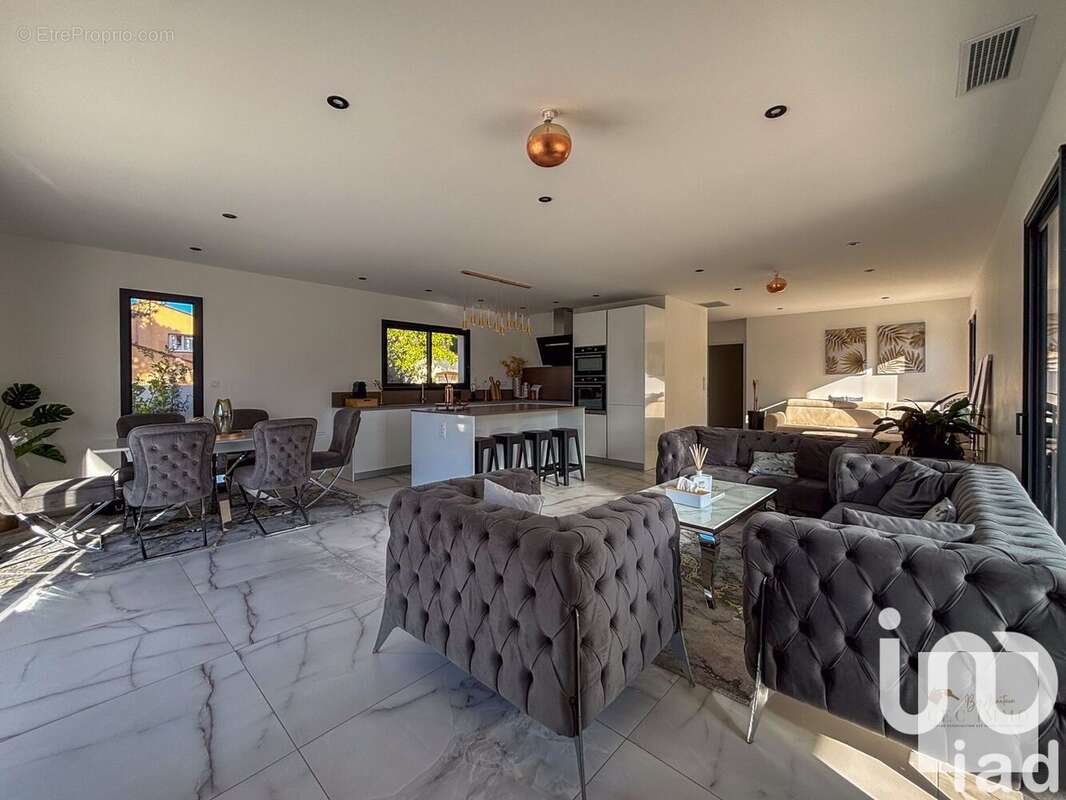 Maison 135 m² à Canohes  - photo 5