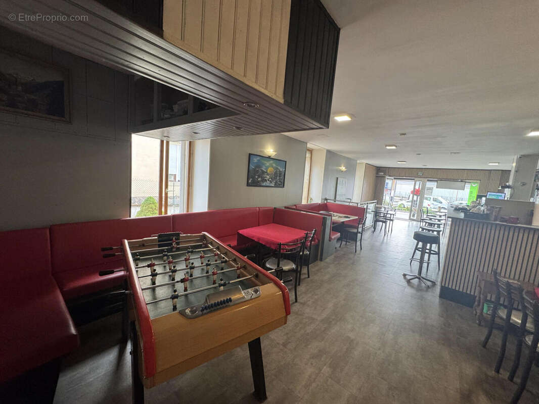 IMG_9276 - Commerce à LE THILLOT