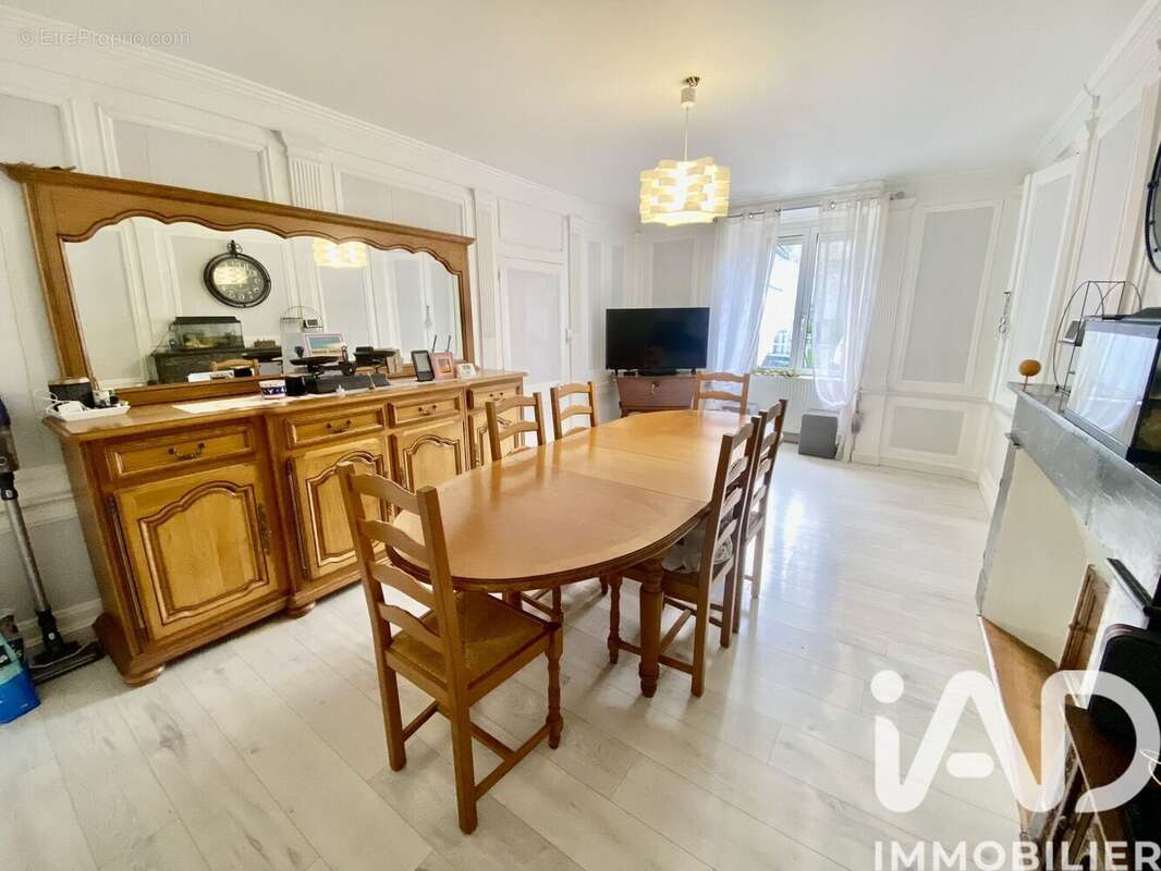 Maison 217 m² à La Trinite-Porhoet  - photo 7