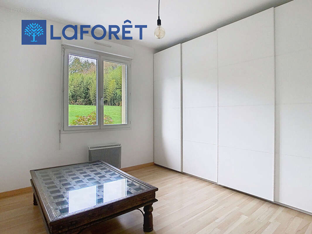 Maison à MUR-DE-BRETAGNE