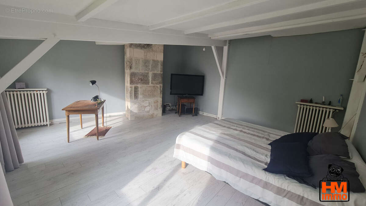 Maison à BLANZAC-PORCHERESSE