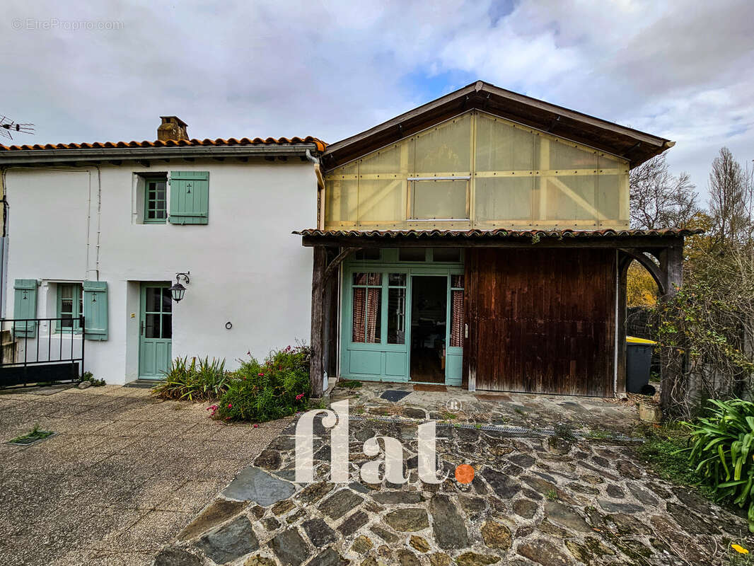 Maison à PONT-SAINT-MARTIN