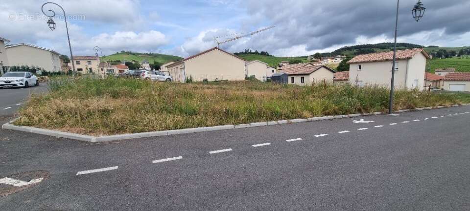 Terrain 466 m² à Fleurie  - photo 3