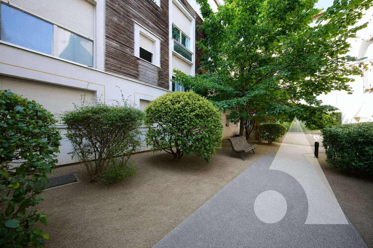 Appartement 2 pièces coup de coeur - dernier étage - photo 11